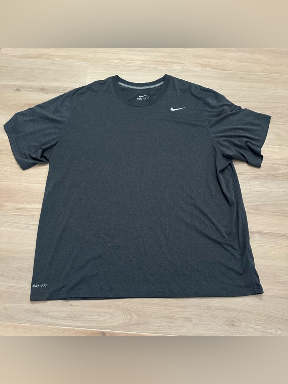 Nike T Shirt Mens XXL (2XL) Dri-Fit Gray Swoosh Running Active Gym Short Sleeve